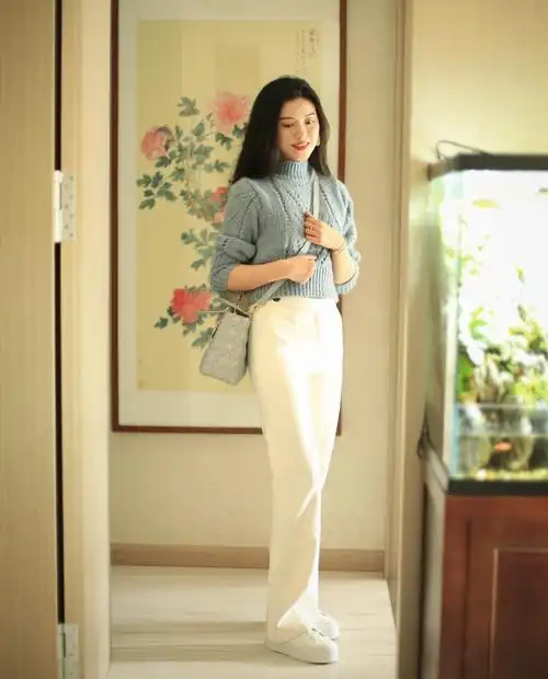 上班族必备的早春穿搭指南适合成熟女人优雅知性更迷人