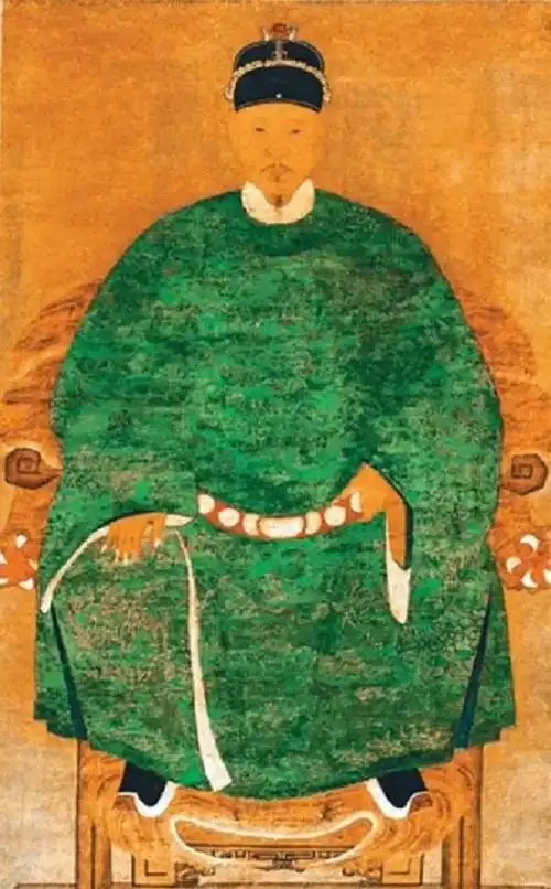 区域还是军事实力,都远超鲁王,因此很快鲁王朱以海就被撵到了厦门一带