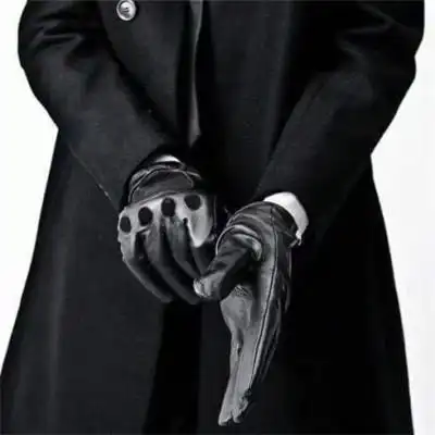 成熟稳重高端头像男