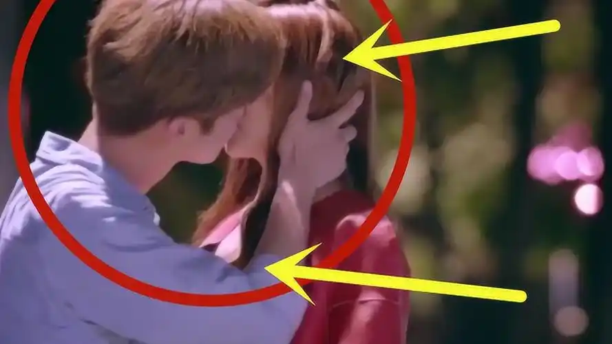 太甜了关晓彤鹿晗戏中亲吻34秒不是不接吻戏吗