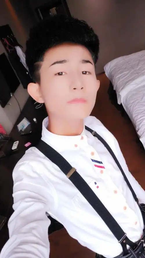 芒市云庭型男专场帅哥多多哟