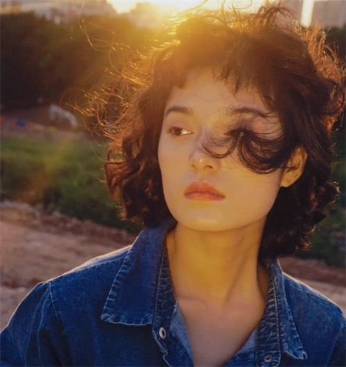 复古港风短发正流行 时髦个性不撞型_时尚发型 - 美发站