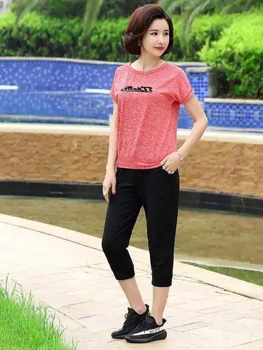 怡安踏雪专卖店妈妈夏装休闲运动套装中年女装夏天短袖t恤上衣服