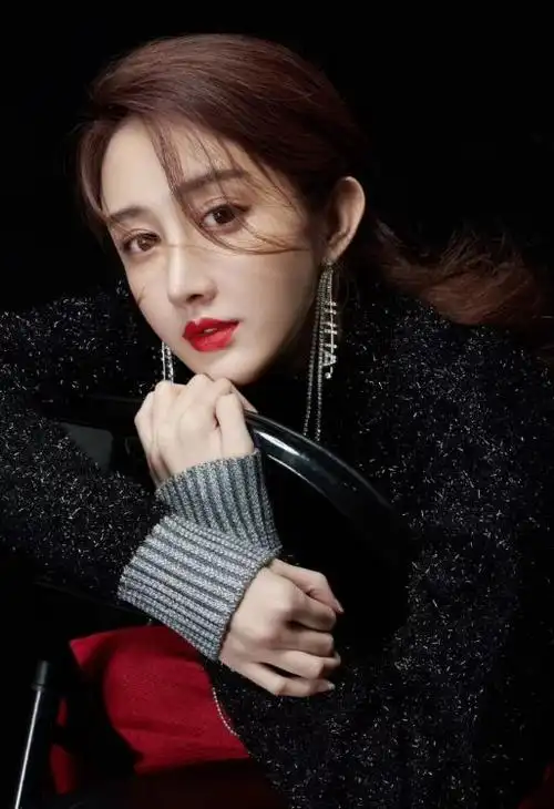 这部网剧,她在里面出演的小艾这个角色给很多观众都留下了深刻的印象