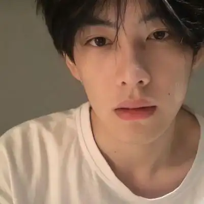 探探专用头像男高清真实照片男生帅气头像个性真人头像图片