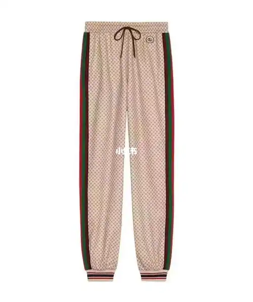 gucci这条裤子侧面条纹织带设计增添魅力!