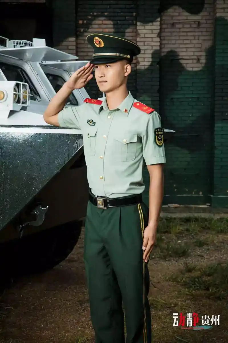 当兵去!"自动修图"那种