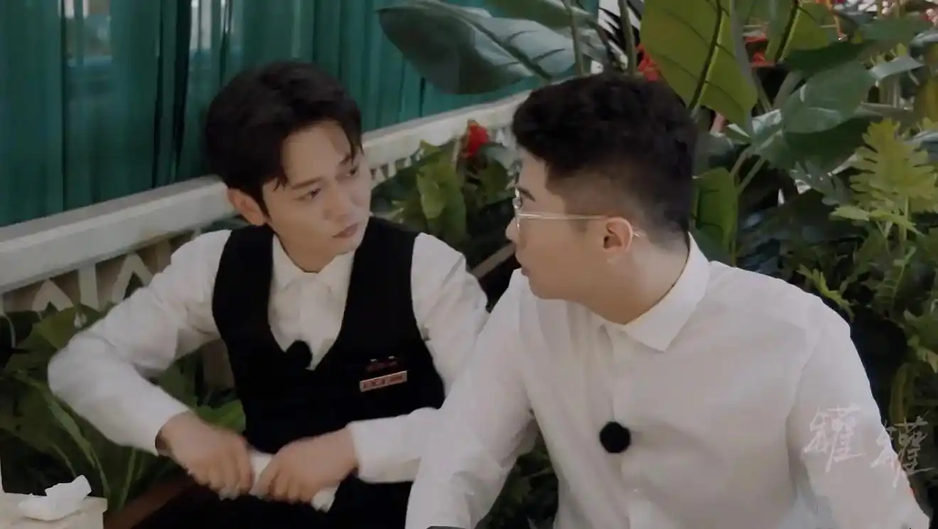 向全世界安利 #孟鹤堂周九良 "第三个是周九良的照片" - 抖音