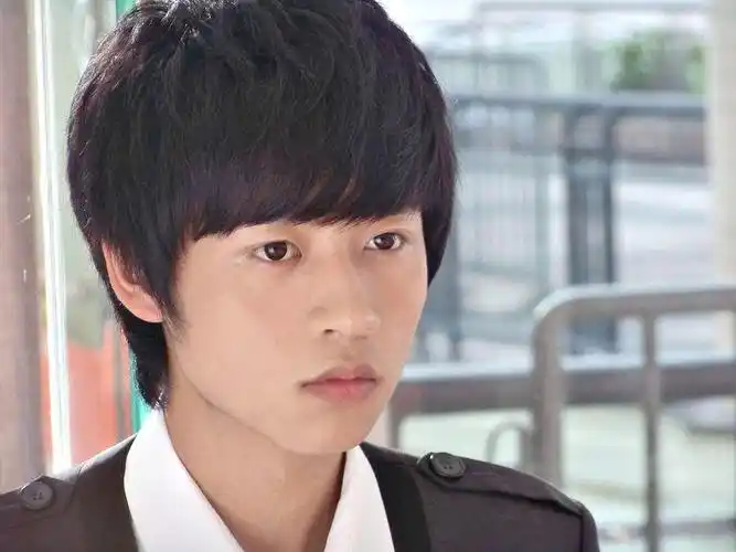 事实证明面包和爱情兼顾的魏晨才是真正的人间清醒