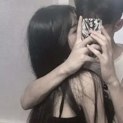 溺毙:一对两张时尚潮流真人情头._情侣头像_我要个性网