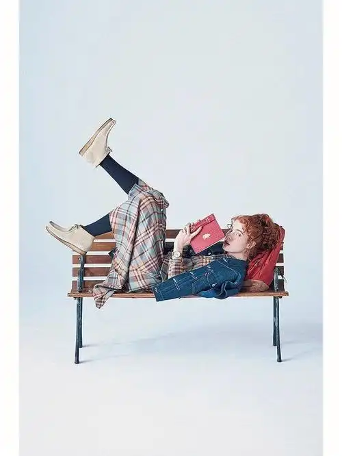 坐姿人物动态绘画素材参考审美提升