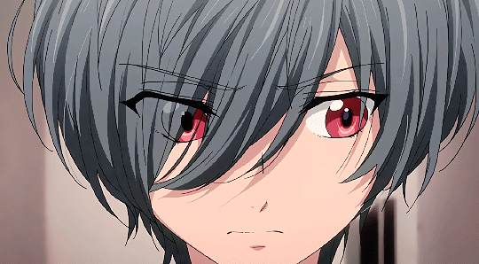 少年红眼睛长刘海眼神gif动图_动态图_表情包下载_soogif