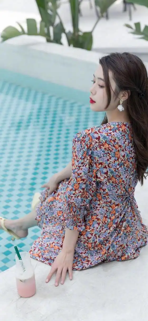 温婉贤淑,清丽脱俗!#清纯美女# #唯美# #壁纸