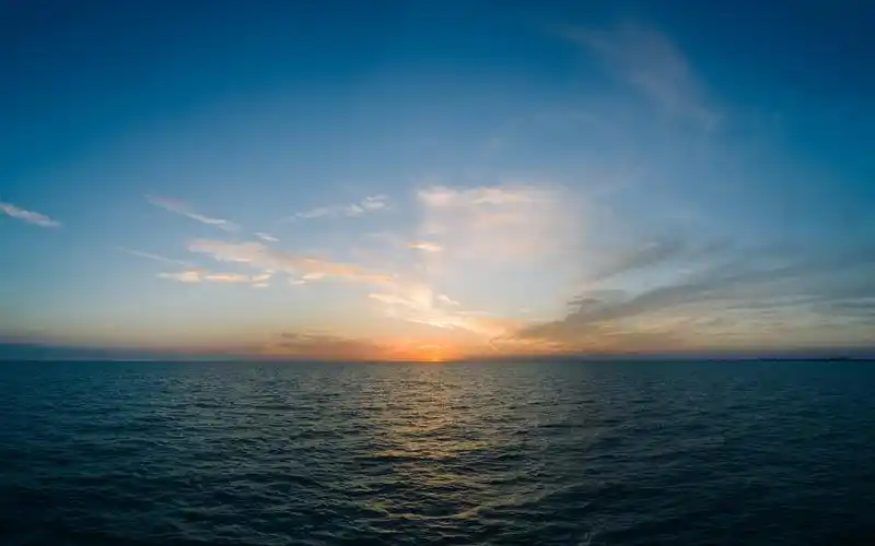 精选蔚蓝大海自然风光图片桌面壁纸高清大图预览1920×1200_风景壁纸