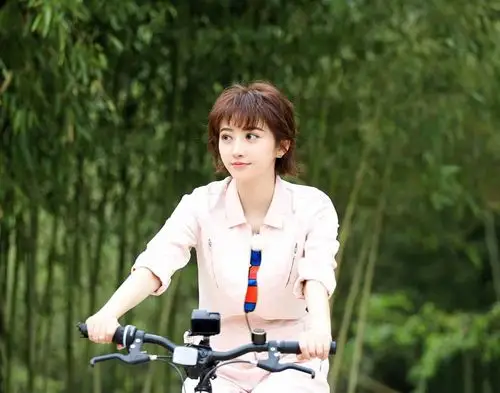 景甜青春旅社最新高清剧照图片