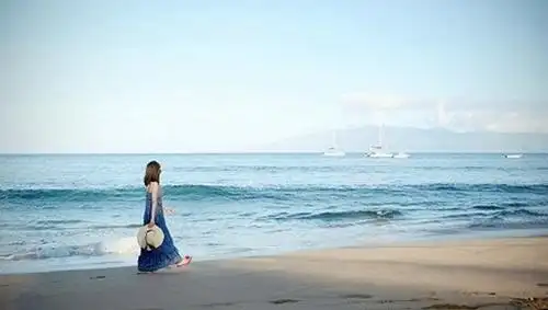 2017唯美女生背影图片 伤心落寞