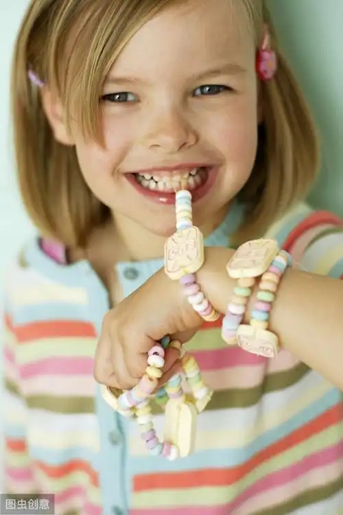 日常饮食不注意7岁孩子性早熟这些食物可能孩子天天吃