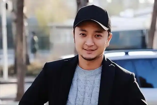 看看尼格买提离婚的两大原因惨淡照片揭露他的真实面容