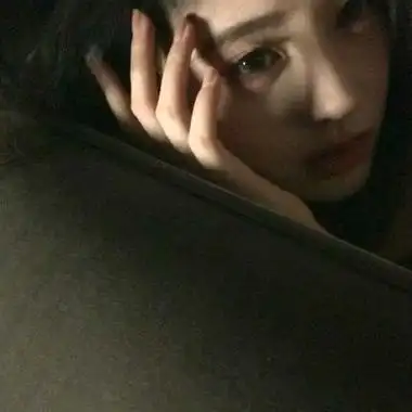 御姐头像高冷气质暗色调不常见 高质量超a又纯又欲头像女_女生头像_美