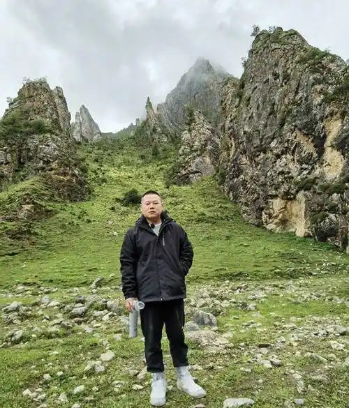 岳云鹏自制的借钱表写得可是十分的详细,这可是要比面试应聘用的简历