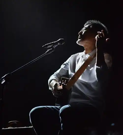 刚刚李宗盛62岁了我懂了但晚了