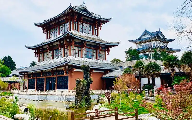 云南大理白族自治州博物馆园林景观 胜似名胜古迹_哔哩哔哩 (゜-゜)つ