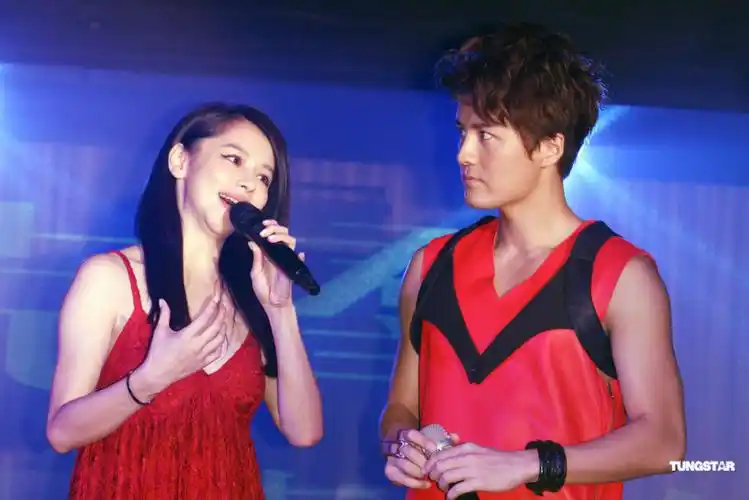 p>徐若瑄(vivian hsu,ビビアンスー),本名徐淑娟,1975年3月19日出生