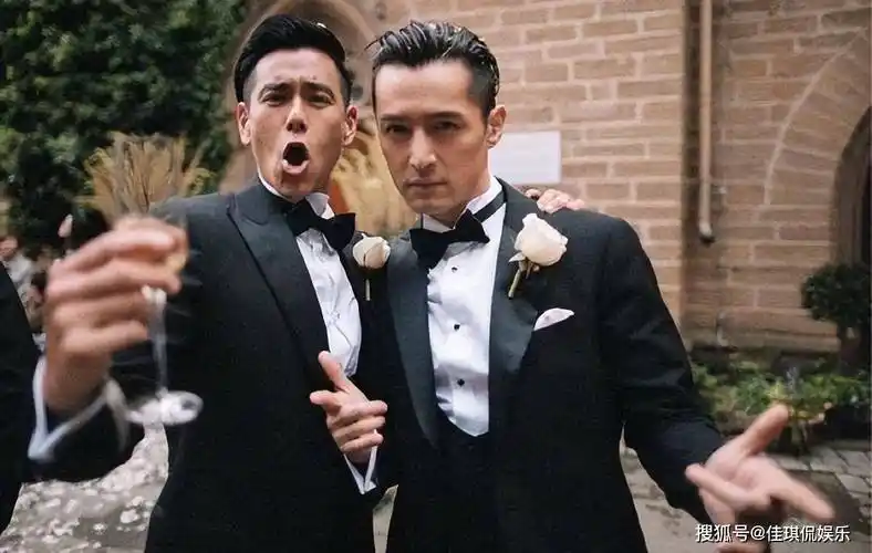 胡歌结婚生女,彭于晏却坐不住了,急得网友跑去他微博下催婚_祝福_消息