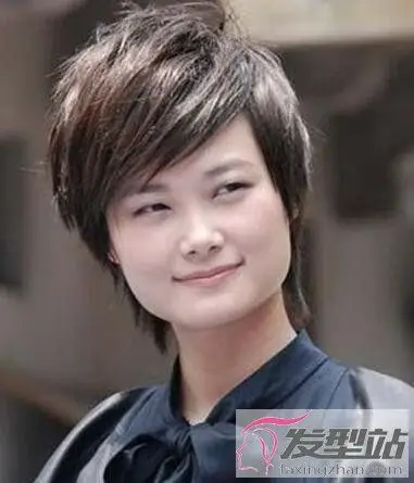 方脸女生适合的短发 修颜时髦尽显迷人气质_发型站_最新流行发型设计