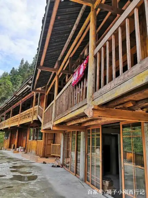 贵州黔东南,侗寨木结构房屋