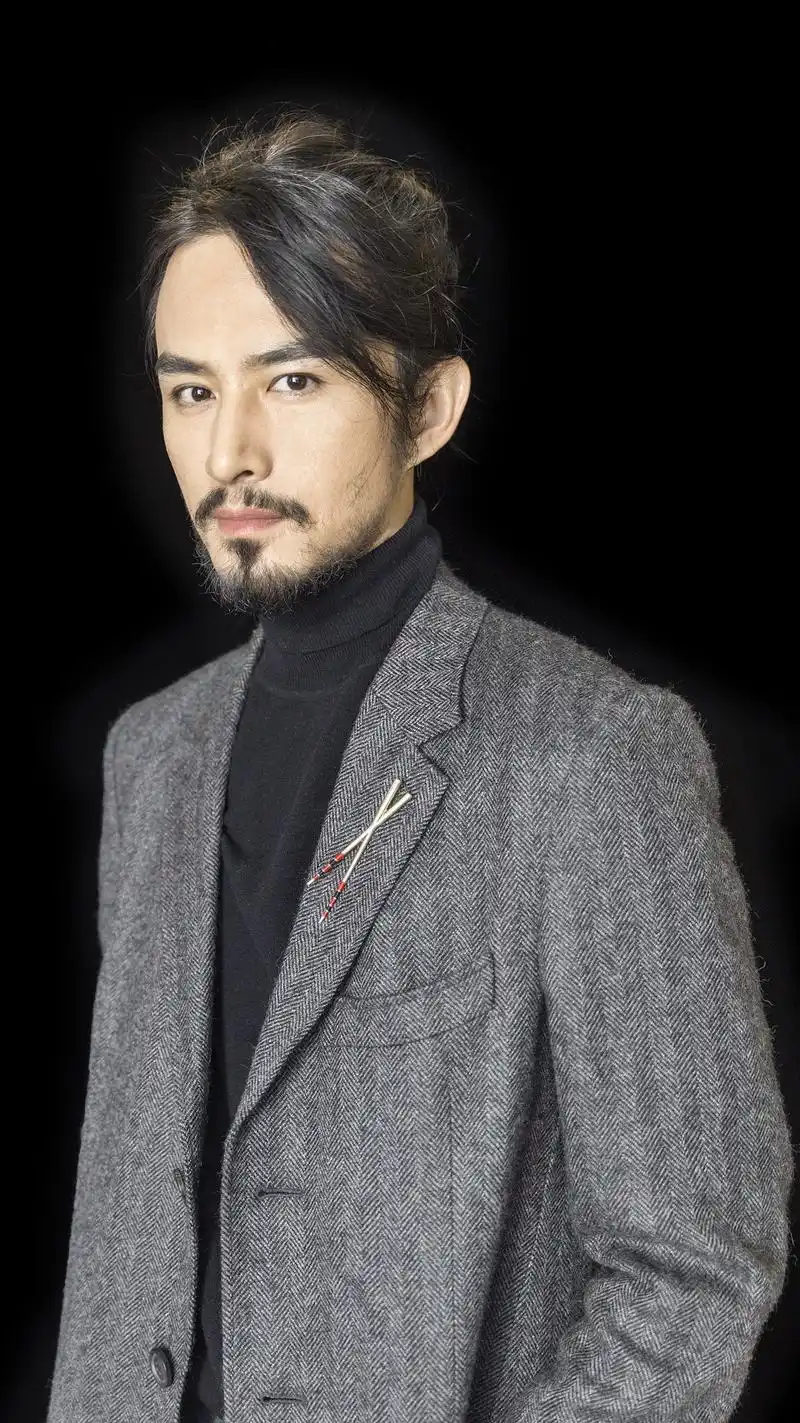 今日份的邺王父子,你们喜欢吗～  大衣 gieves&haw