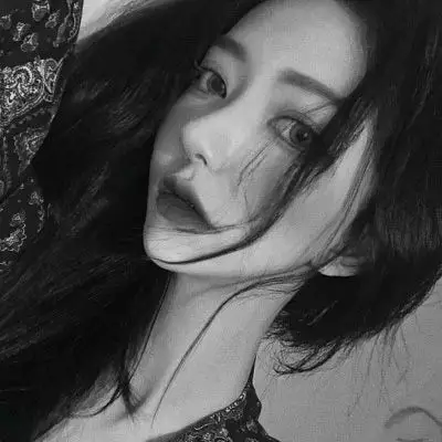 个性高冷气质女生头像黑白 霸气范黑白漂亮小姐姐头像