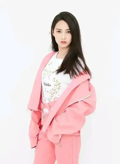 陈钰琪明星壁纸(42)_网易订阅