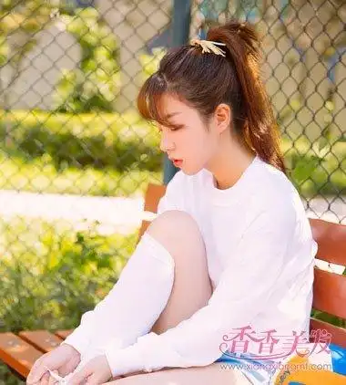 女生空气 刘海扎中长发 马尾辫发型