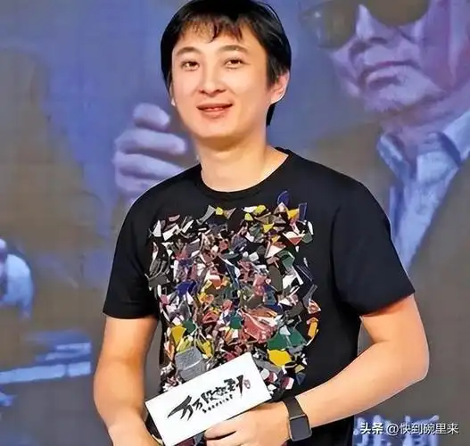 大家对王思聪这个名字并不陌生,他曾是舆论场上备受关注的焦点人物