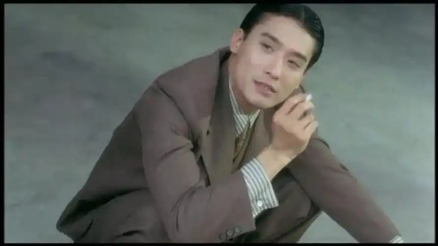 香港明星男(岁月抹不去盛世美颜,这10大香港男神无法撼动)