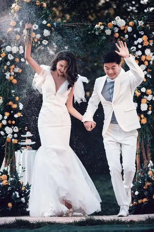 破晓的婚纱摄影作品《ins   森系  》