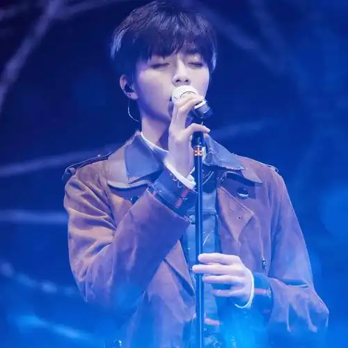 回车桌面>头像>明星头像>陈立农神仙颜值头像>扫描到