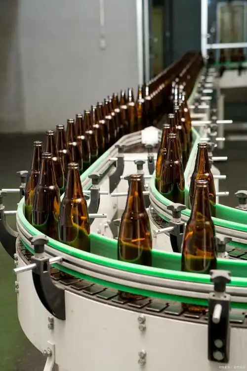 饮料食品行业旋盖机灌装机的应用工作理念