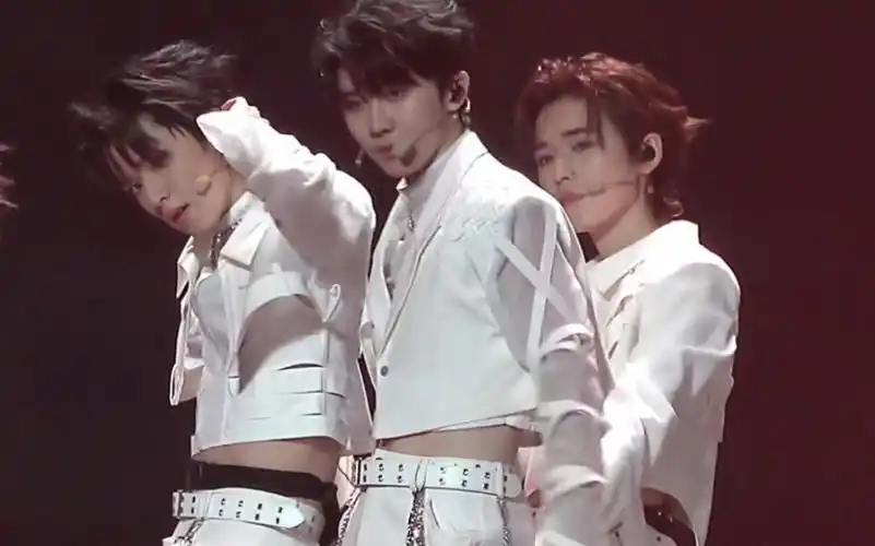 【tnt时代少年团】〖个人直拍〗马嘉祺〖楼外楼〗→202131119『叁重楼