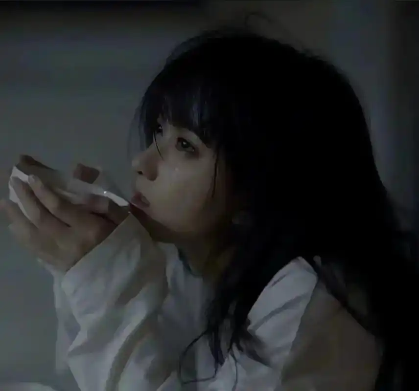 绝望的哭的头像.#女生头像 - 抖音