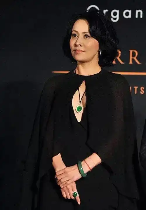 扒一扒娱乐圈的翡翠女王之刘嘉玲