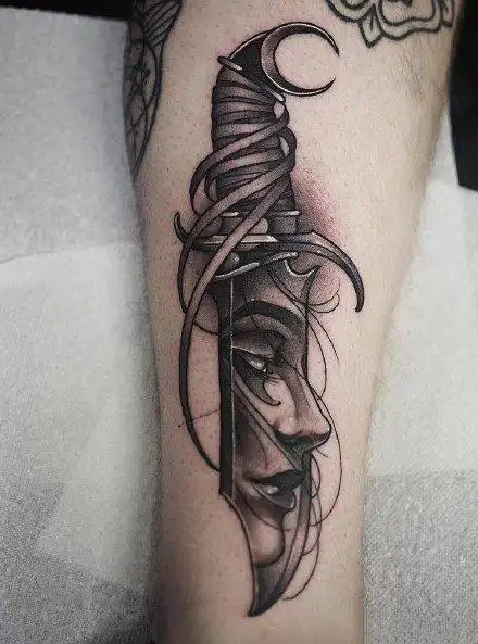 个性创意的小臂小刀匕首纹身图案59