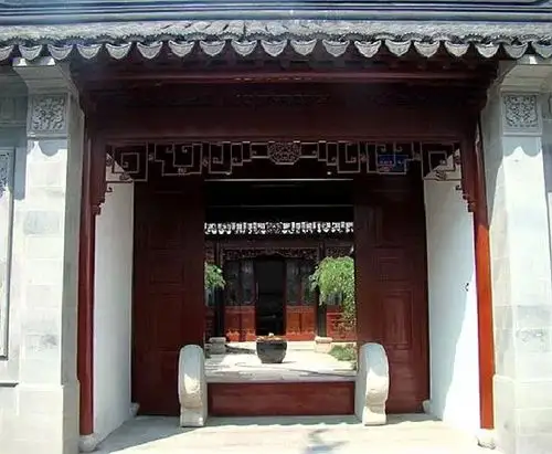 藏在门里的千年文化