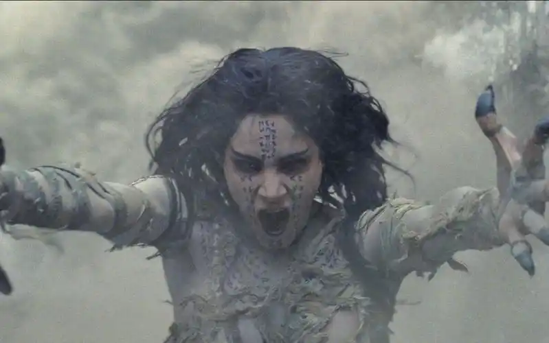 【cici】4分钟看完《新木乃伊》黑化木乃伊公主现世,渣男为爱成魔