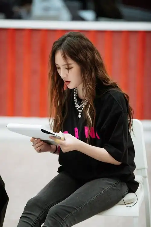 回应: 业余的分析一下孟佳皮囊练习室的舞蹈〔8.17 17:55更新