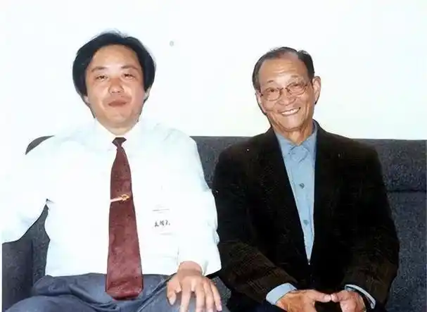 1987年,叶惠贤和陈述两人决定去新疆玩一趟.