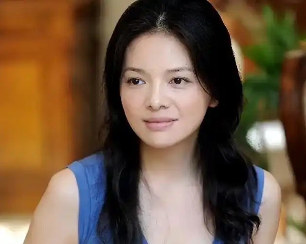 作为一名央视主持人,真的非常不容易,央视是一个大平台,很多地方的