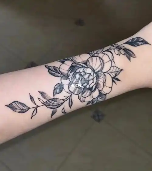 逐渐掌握了流量密码#女生纹身  #小清新纹身  #素花纹身 #小臂纹身