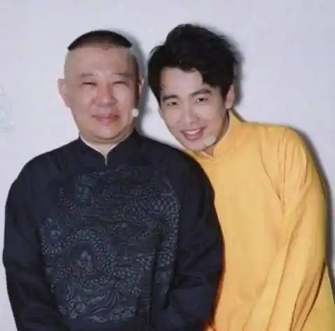 原创为什么郭麒麟不说相声了难不成德云社不行了郭德纲找好退路了